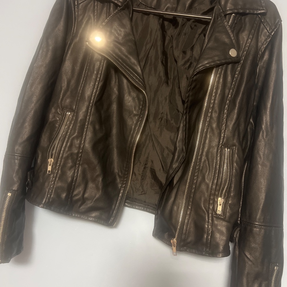 Jacket - Picture 3 of 3